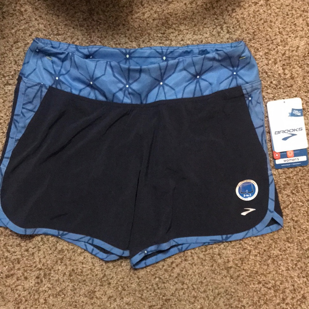 Sherpa 2in1 6” Shorts by Brooks